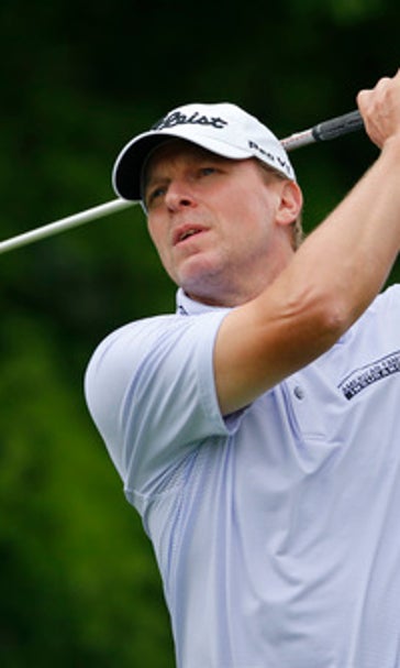 Walker going for rare 3-peat at Sony Open
